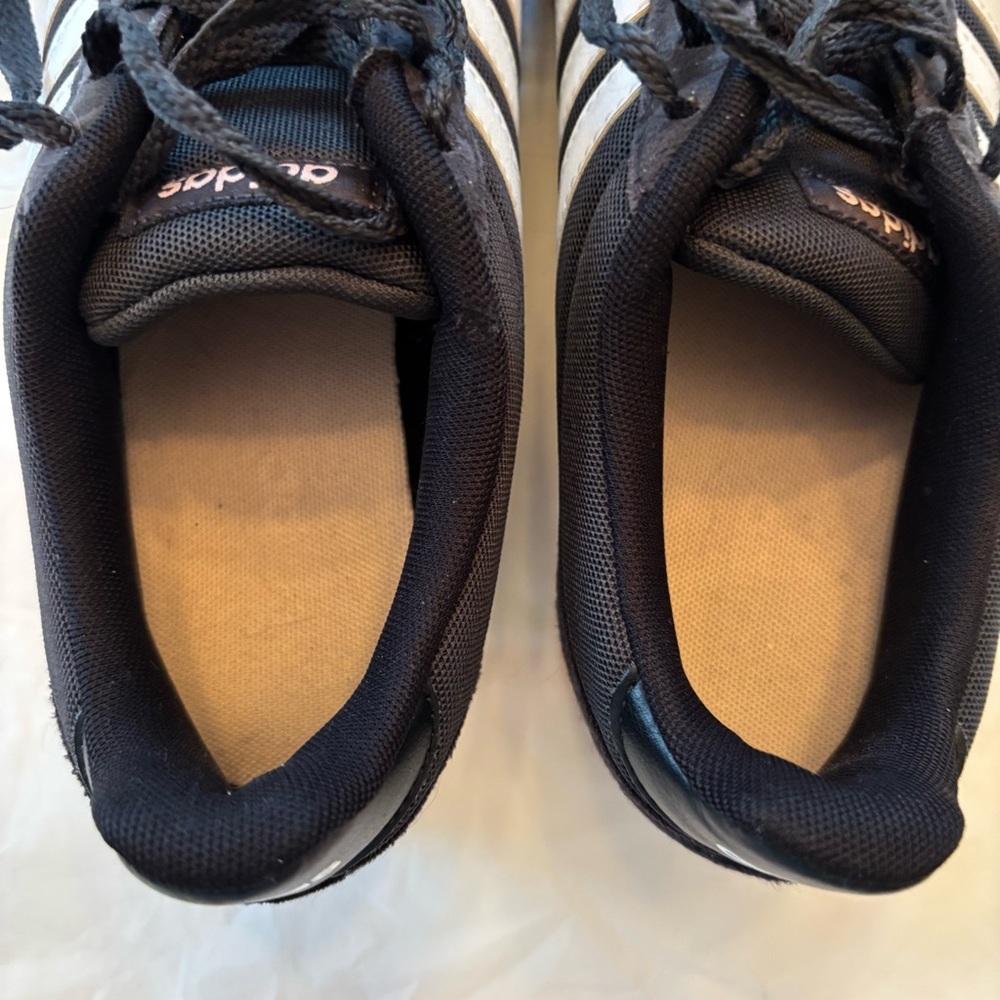 Adidas V Racer Sneakers Black White SZ 7.5 Worn 1X - Picture 12 of 15